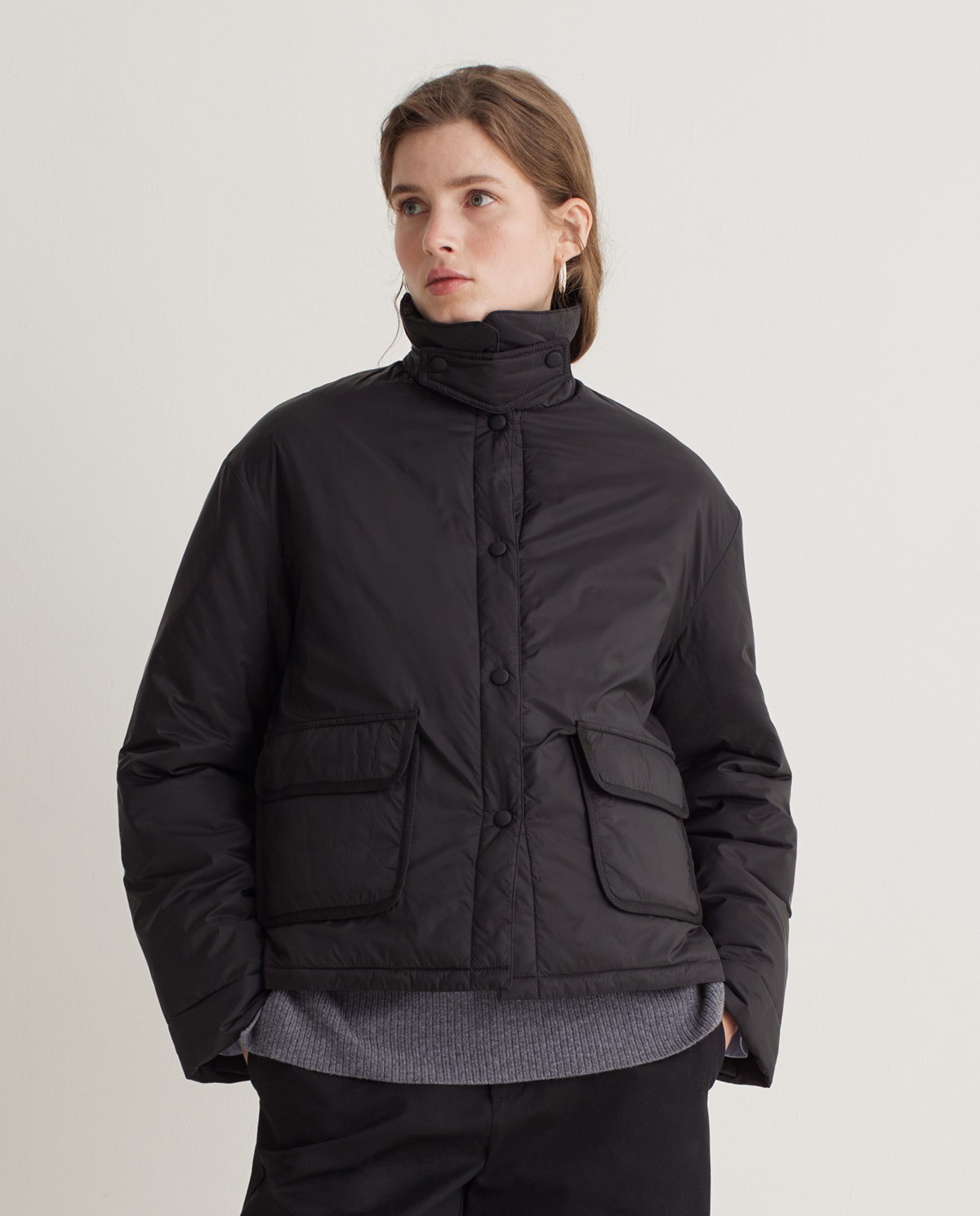 Black water-repellent short jacket woman Yerse - Front view