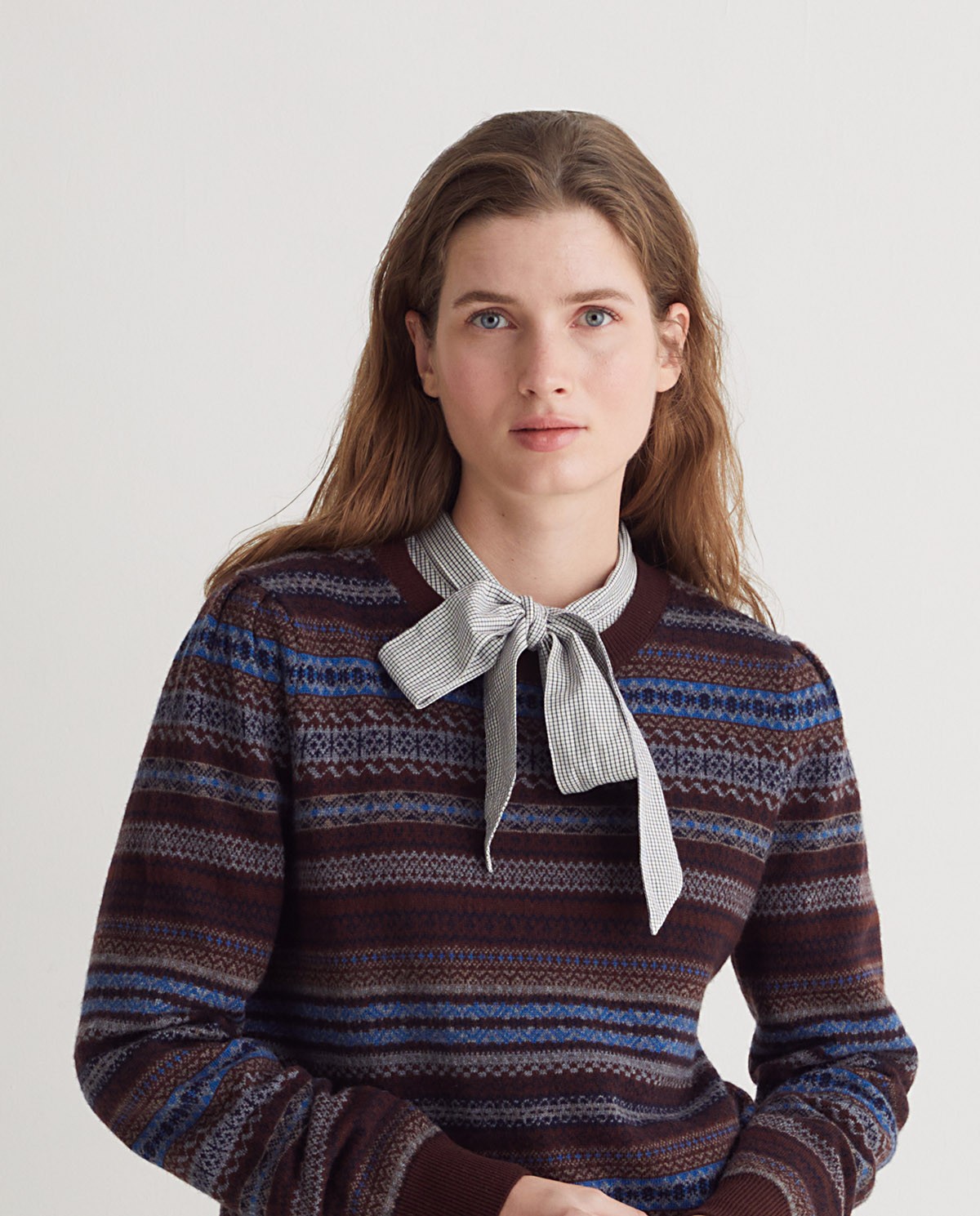 Jersey Jacquard con lana marrón mujer Yerse - Detalle frontal