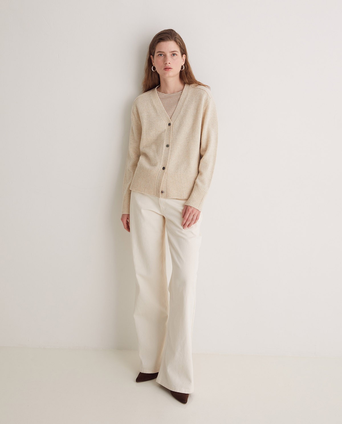 Ecru wool cardigan with side slits - Cardigan made of RWS wool and recycled fibers 2