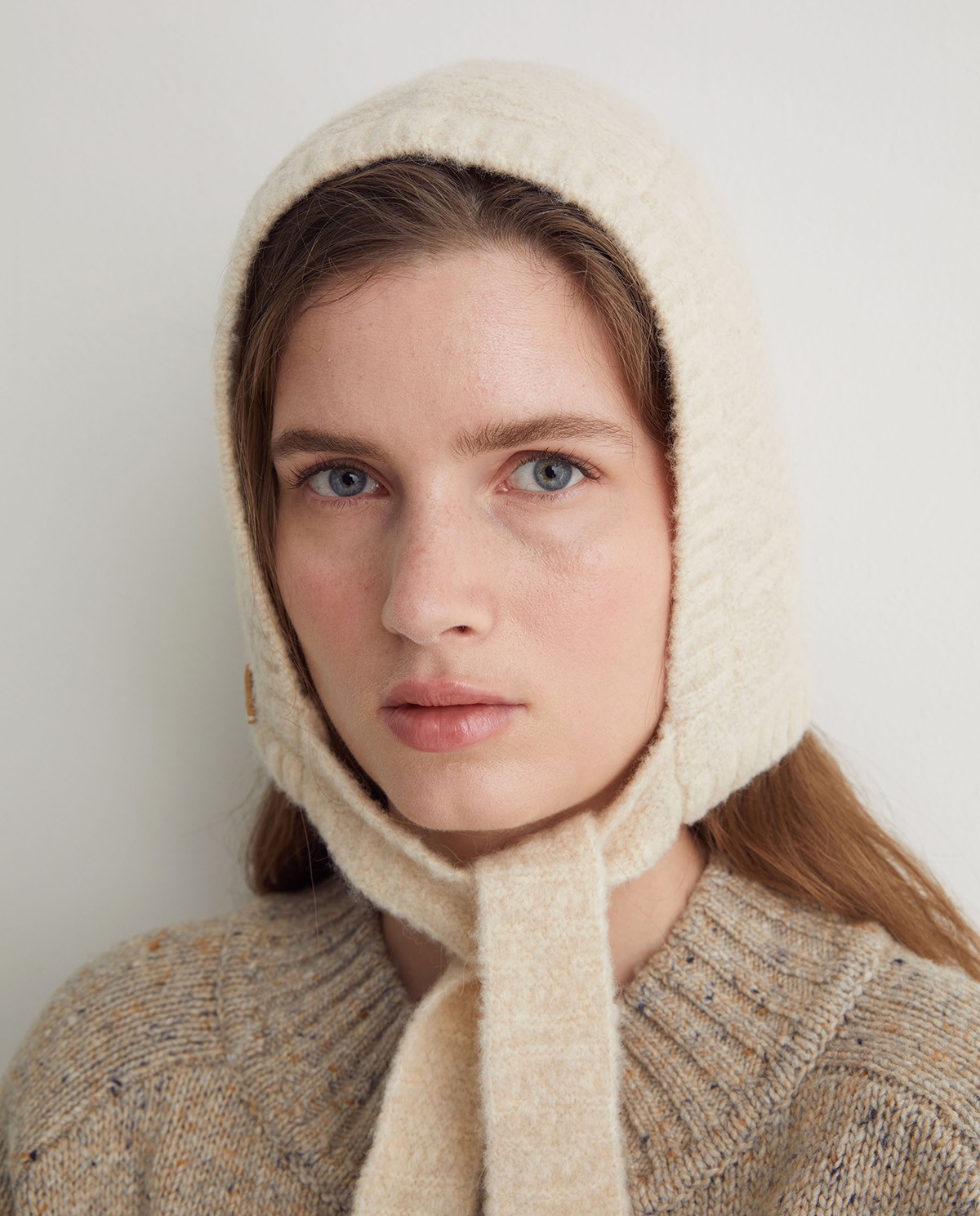 Ecru wool-blend balaclava woman Yerse - Front view 1