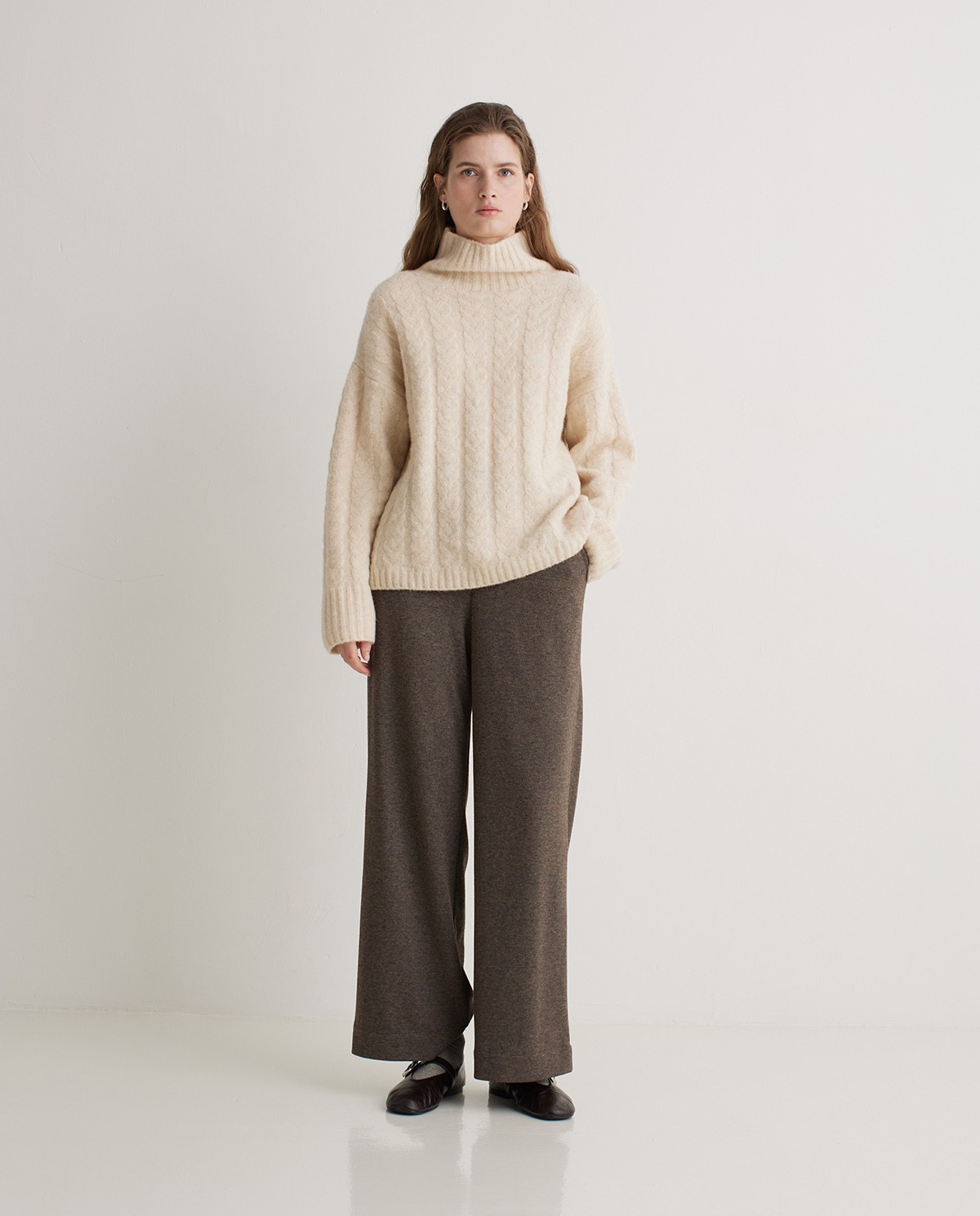 Pantalón punto ancho marrón claro