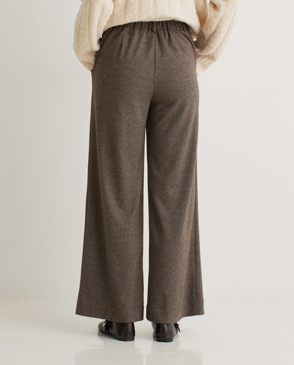 Pantalón punto ancho marrón claro