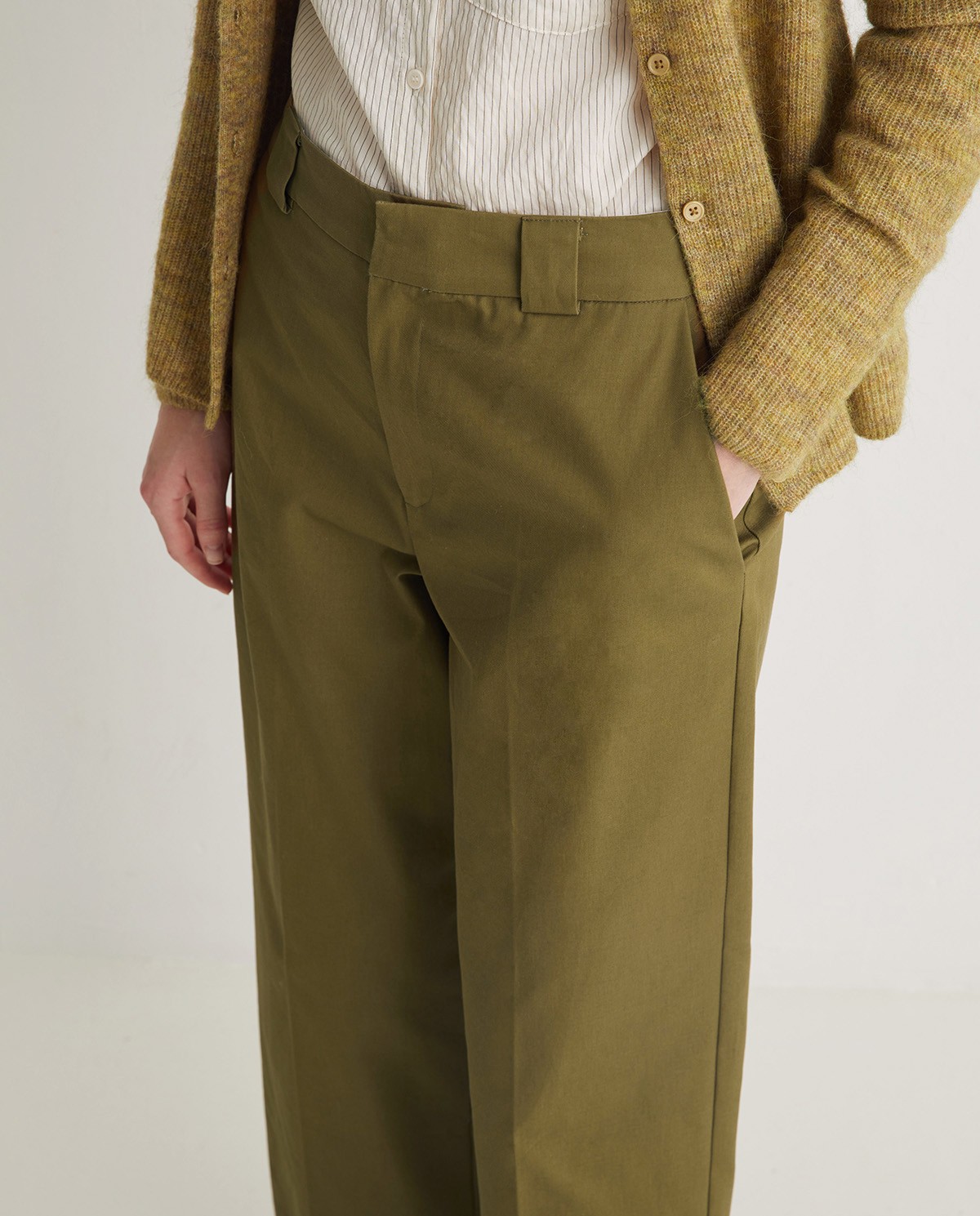 Olive-green 100% cotton regular-fit trousers woman Yerse - Front view 2