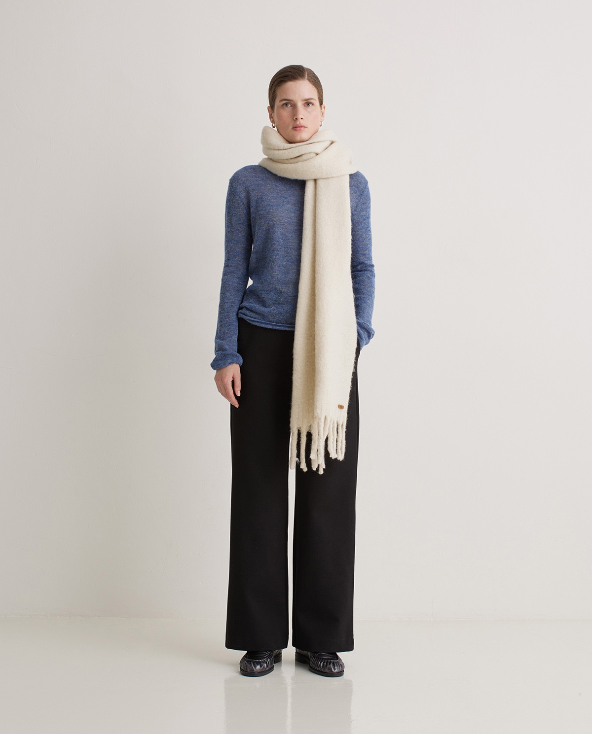 Maxi scarf with wool blend fringes in ecru - Maxi scarf