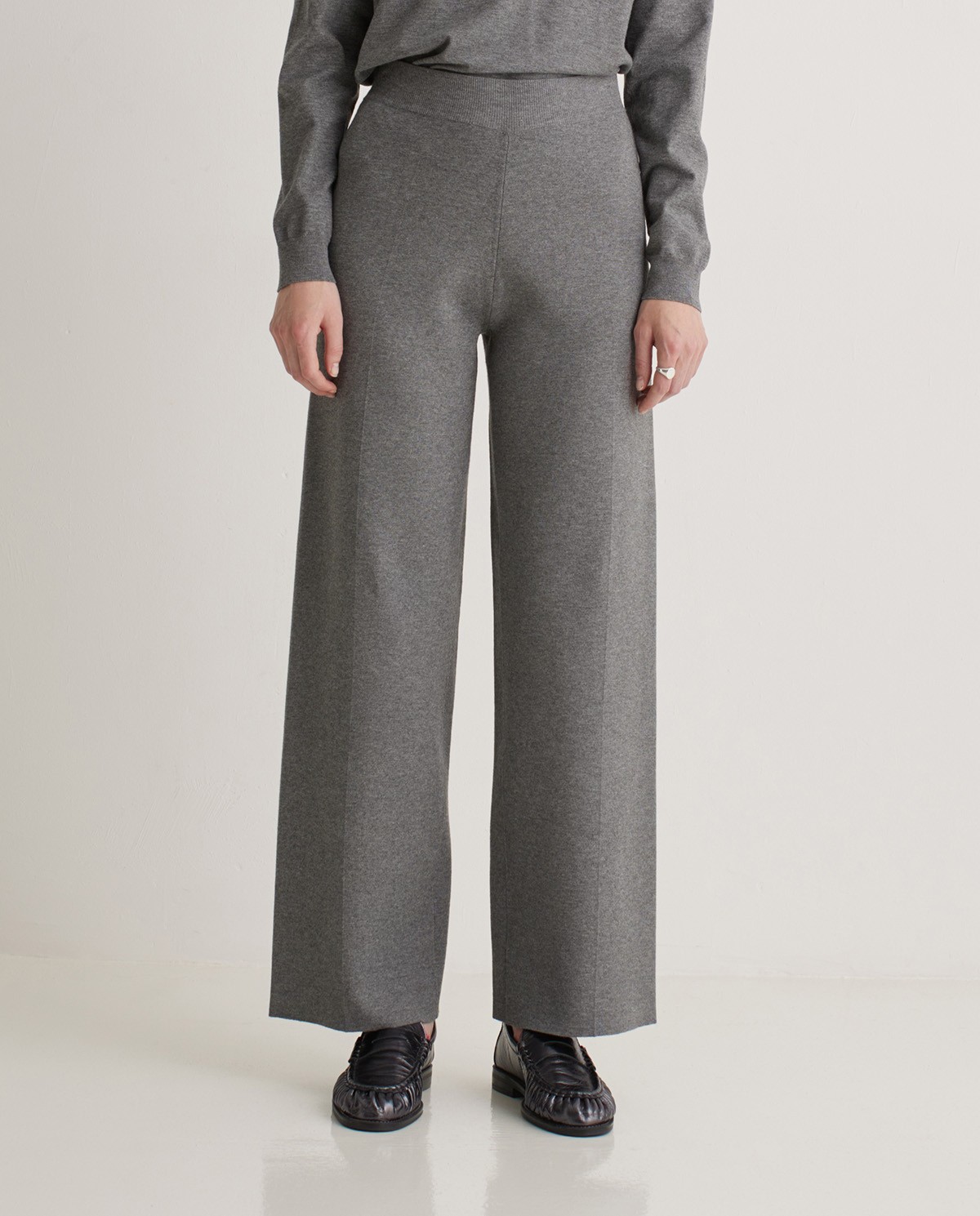 Pantalones regular fit con viscosa gris - Pantalones regular fit 3