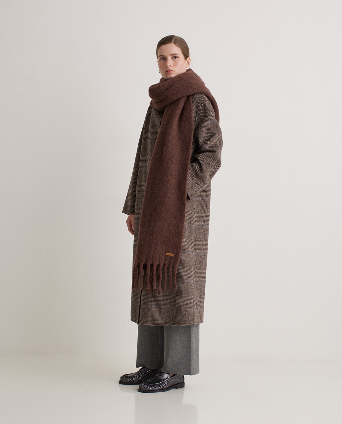 Abric llarg barreja llana quadres marró - Abric llarg regular fit 5