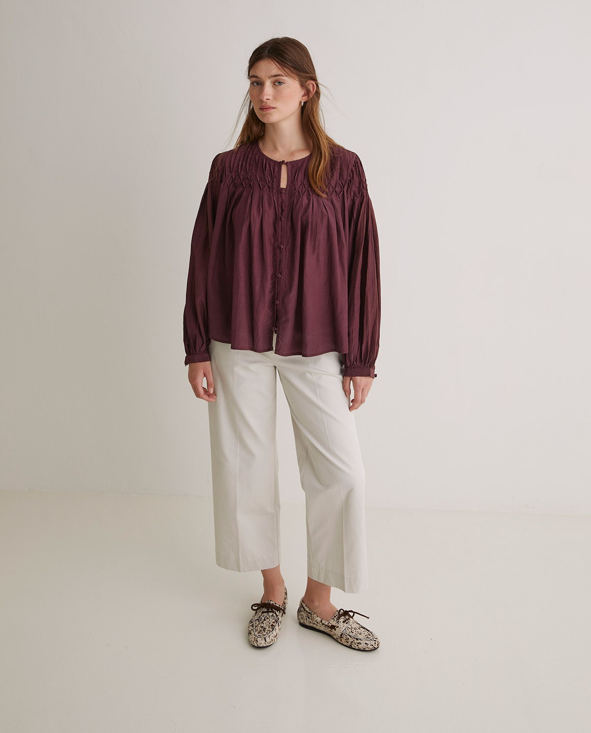 Blusa detalle pliegues algodón berenjena - Blusa mezcla de viscosa y algodón 6