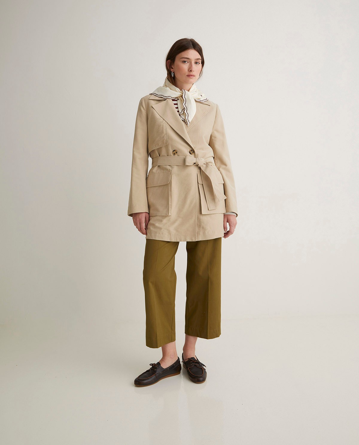 Trench corto cinturón beige- Trench mezcla de tencel 7