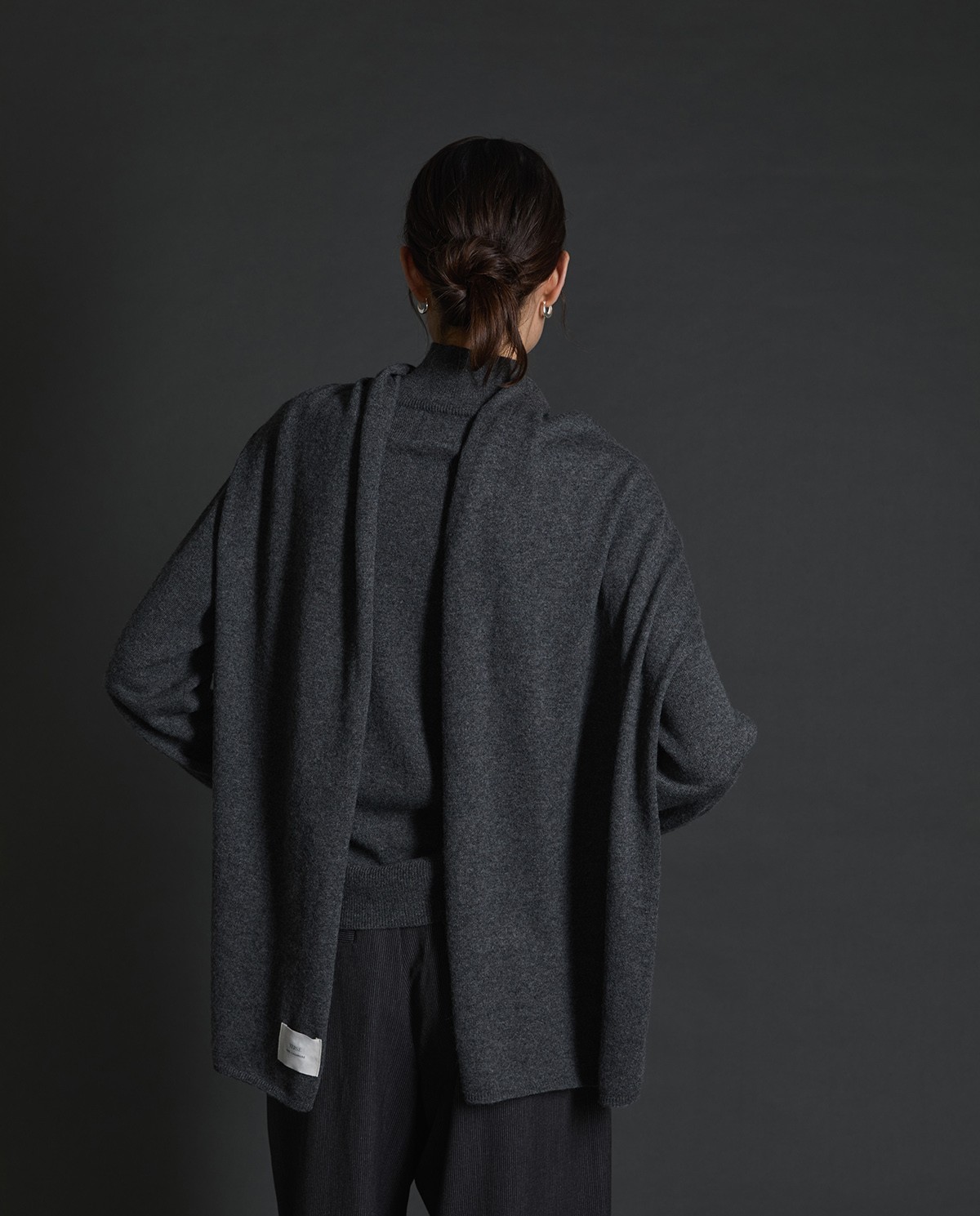 Bufanda gris de cashmere para mujer – 100% cashmere, suave, cálida y ligera 2