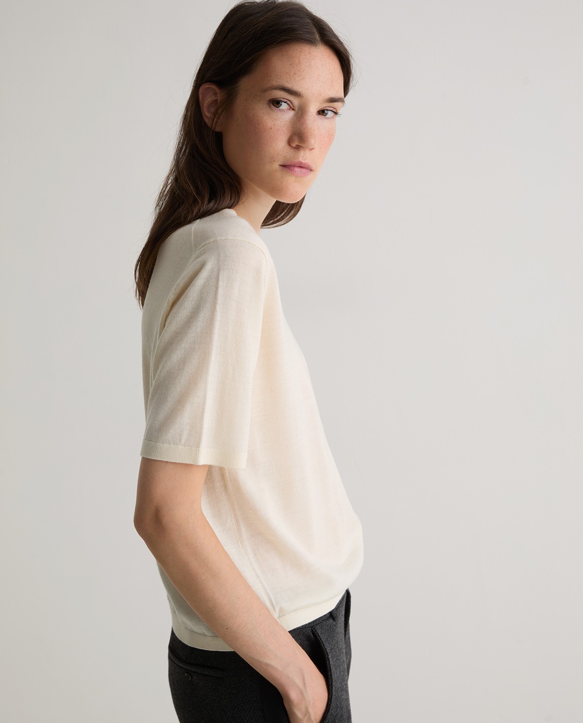 Pull 100 % laine mérinos écru femme Yerse - Détail vue de face 1