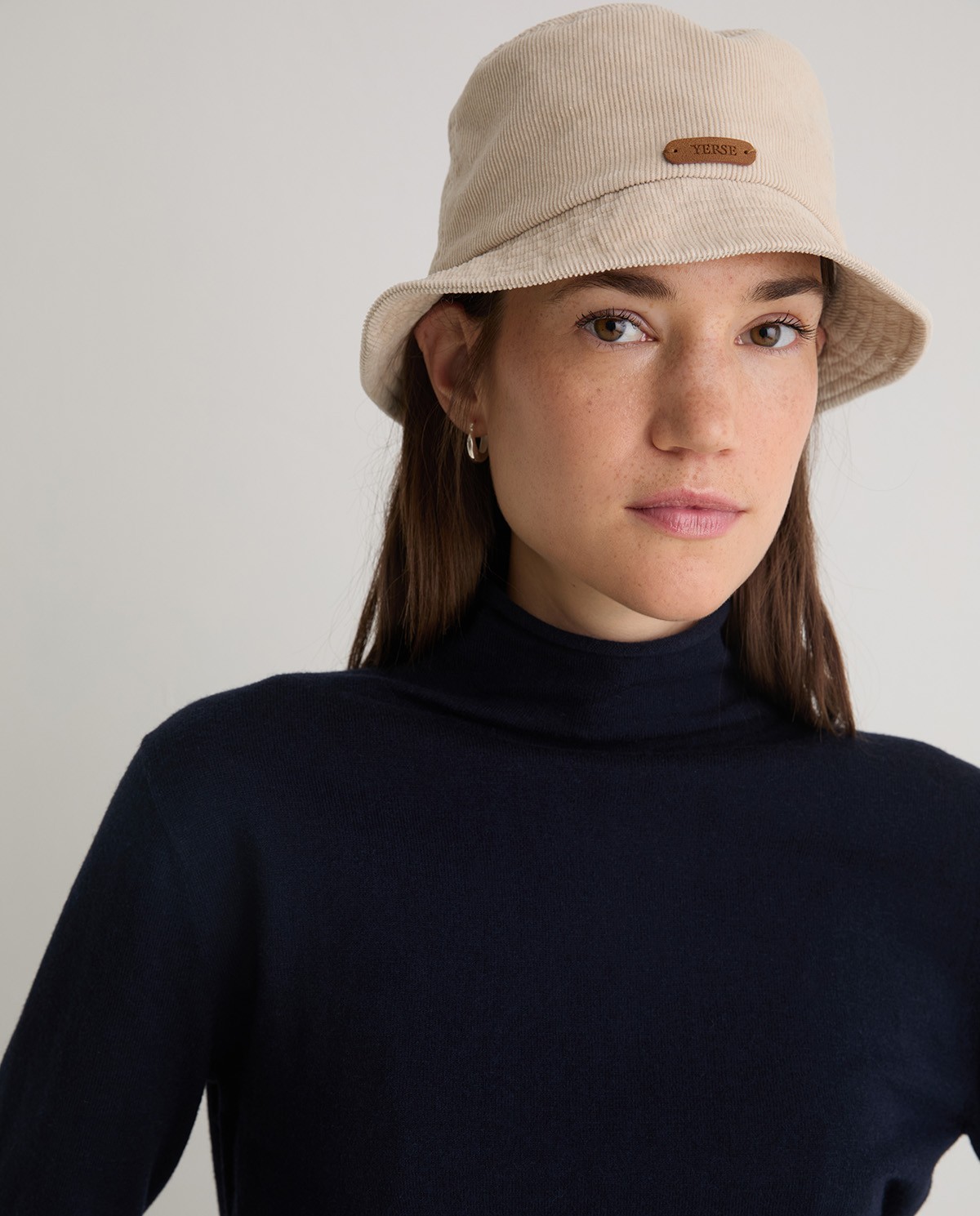 Ecru 100% cotton corduroy bucket hat woman Yerse - Front view 1