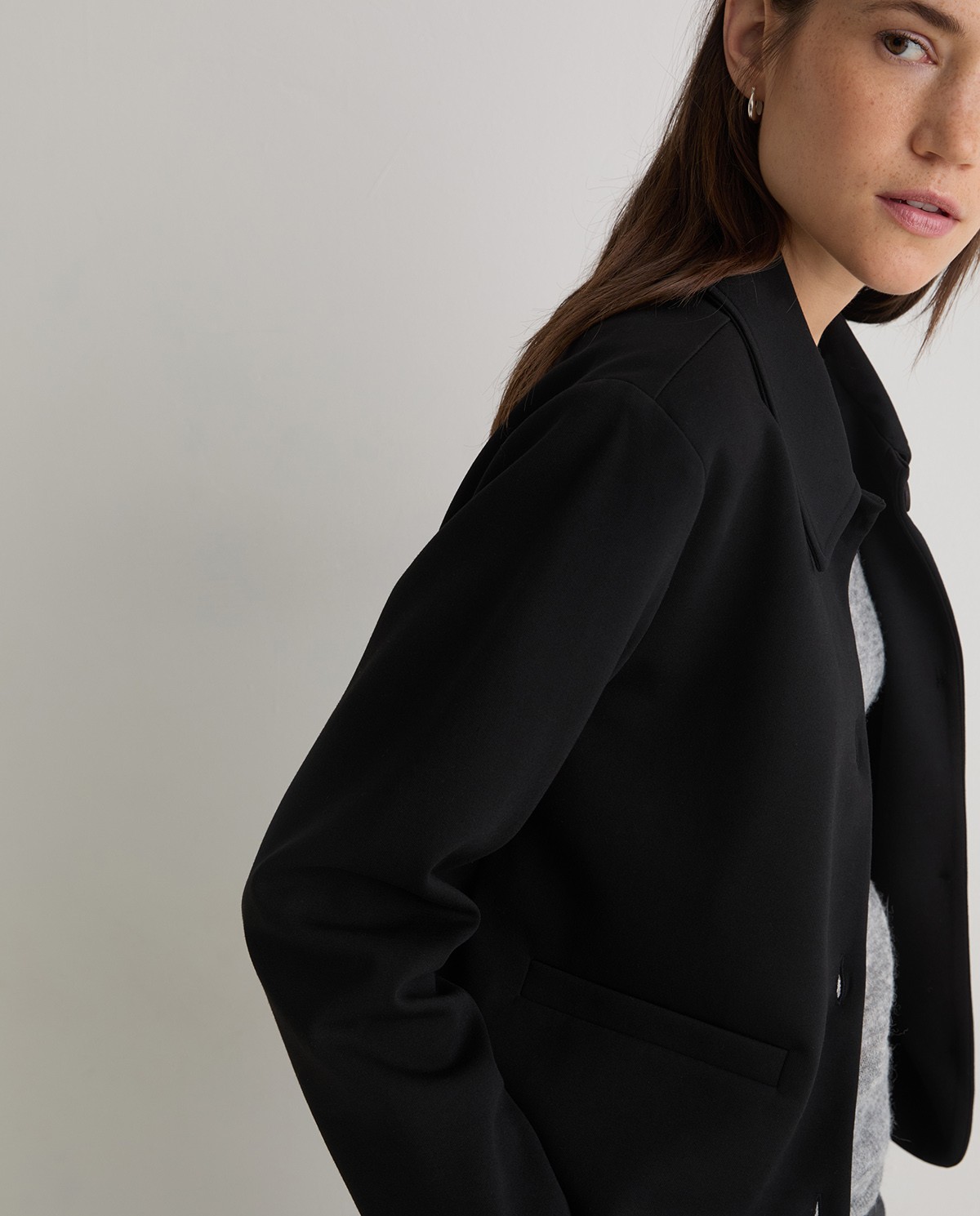 Black short cotton jacket woman Yerse - Front view 2