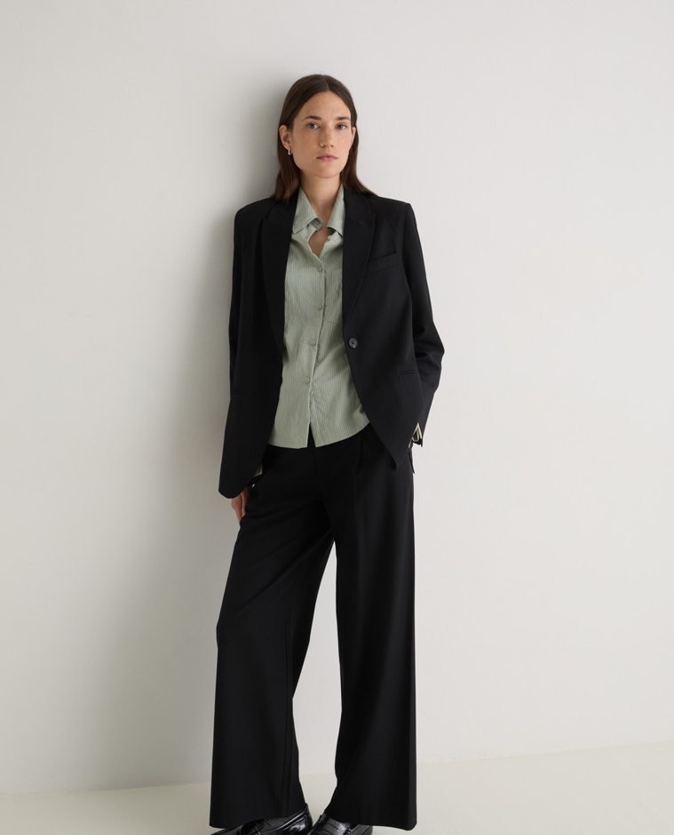 Blazer vestit amb llana negre dona Yerse - Detall vista frontal