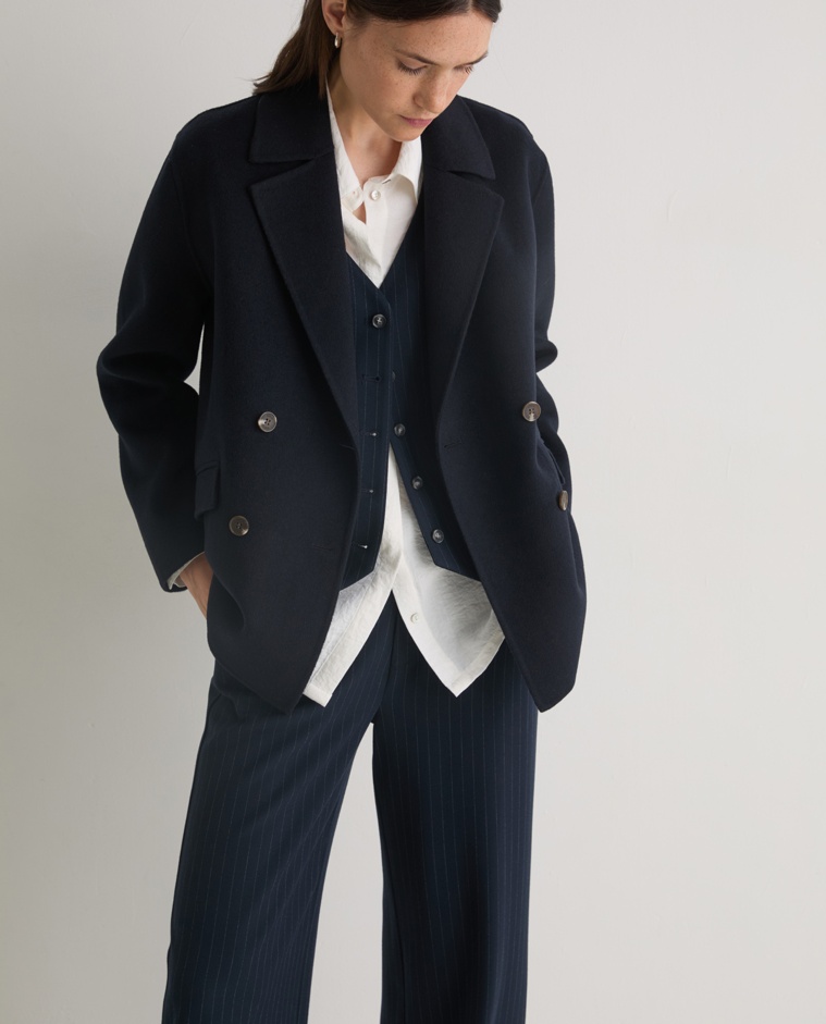 Abrigo corto handmade mezcla lana cruzado azul marino mujer Yerse - Detalle frontal