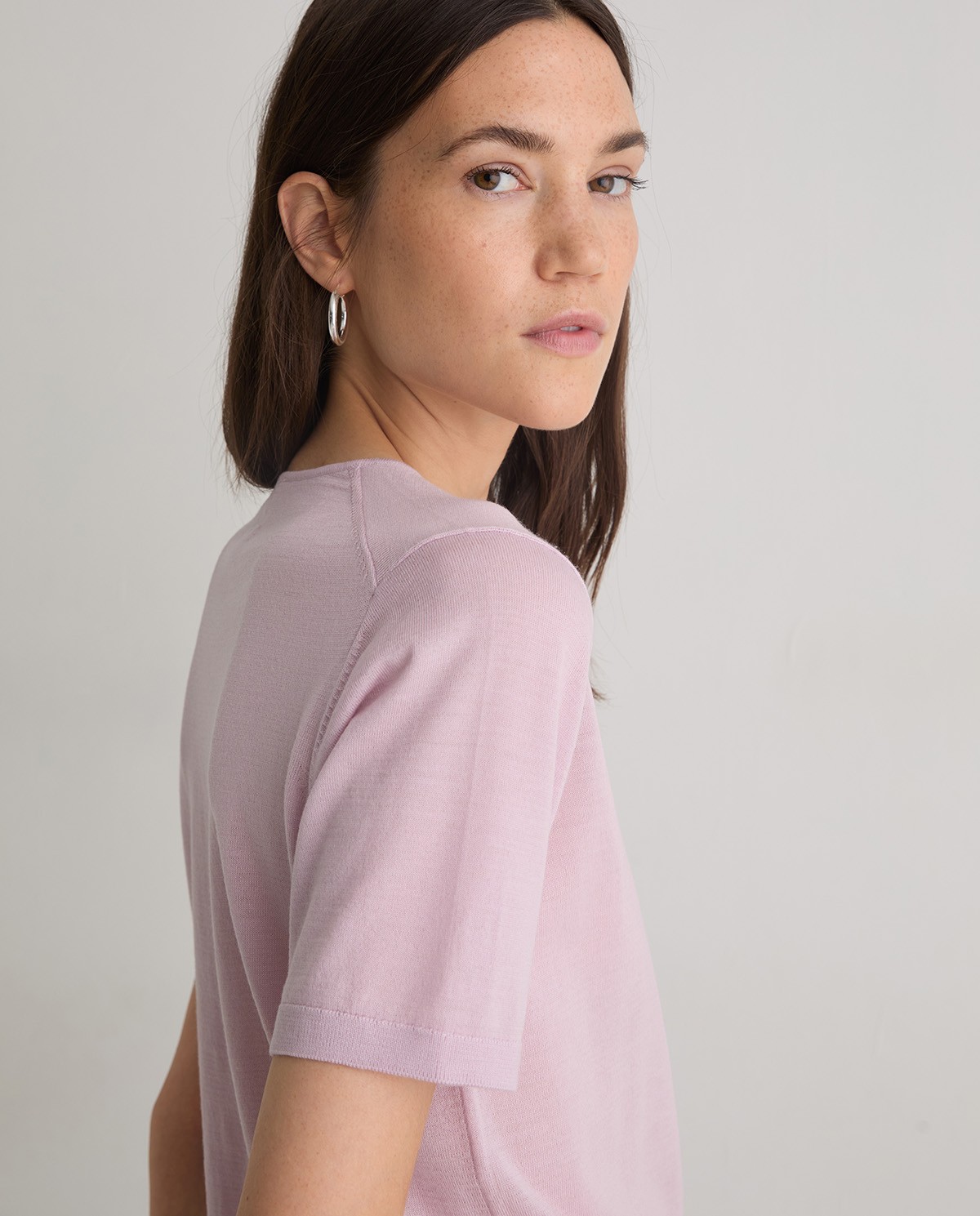 Pull 100 % laine mérinos rose pâle femme Yerse - Détail vue de face 1