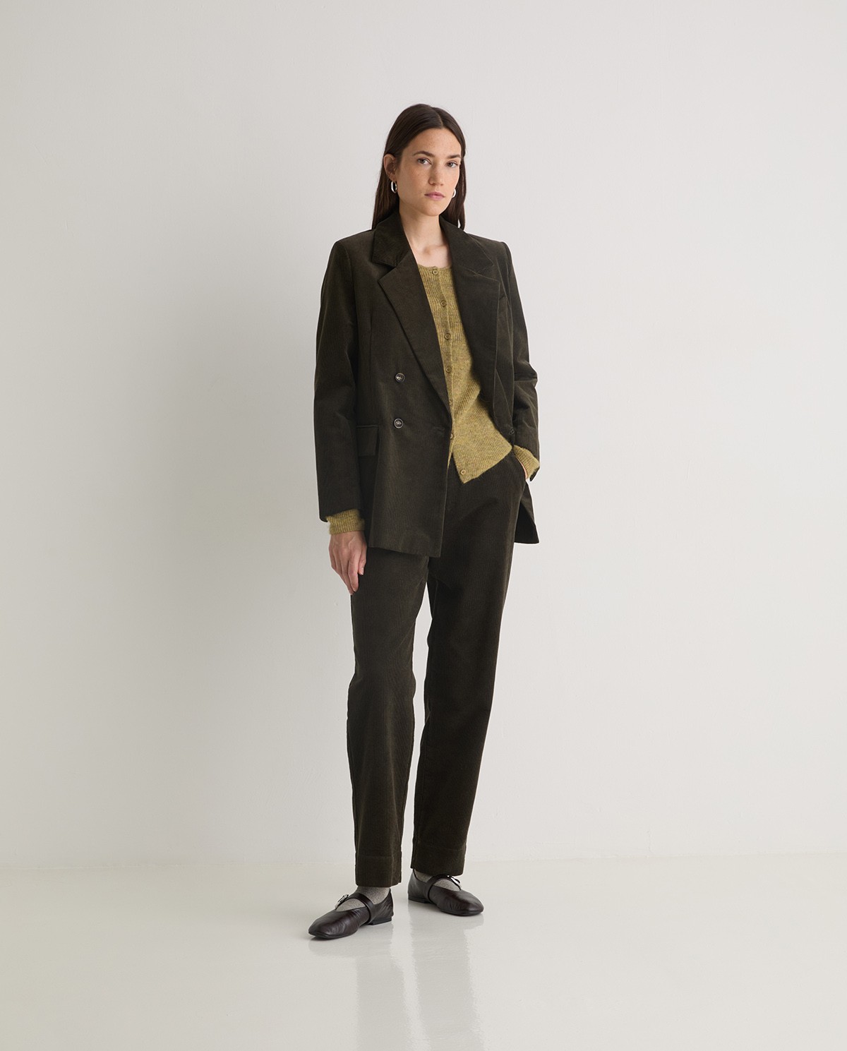 Pantalones pana algodón regular fit caqui - Pantalones de pana 6