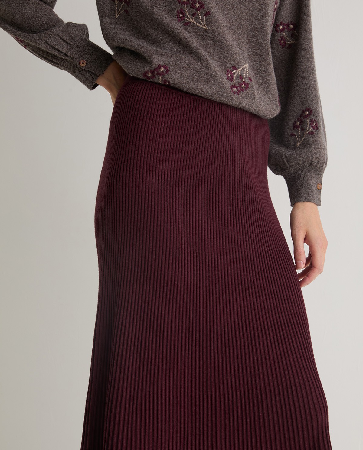 Maroon pleated midi skirt woman Yerse - Front view 3