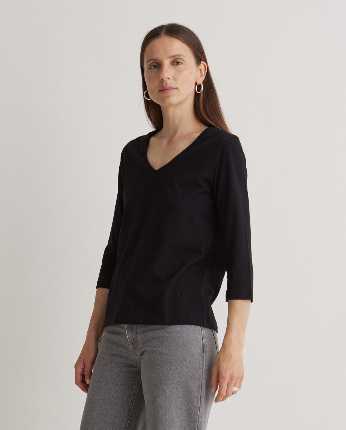 Organic cotton V-neck black T-shirt - 100% organic cotton T-shirt 2