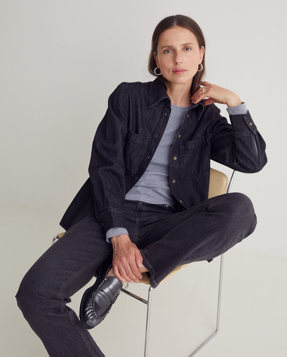 Long sleeves denim shirt anthracite woman Yerse - Front view