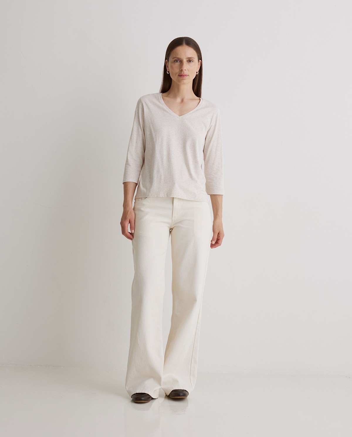 Organic cotton raw V-neck T-shirt - 100% organic cotton T-shirt 4