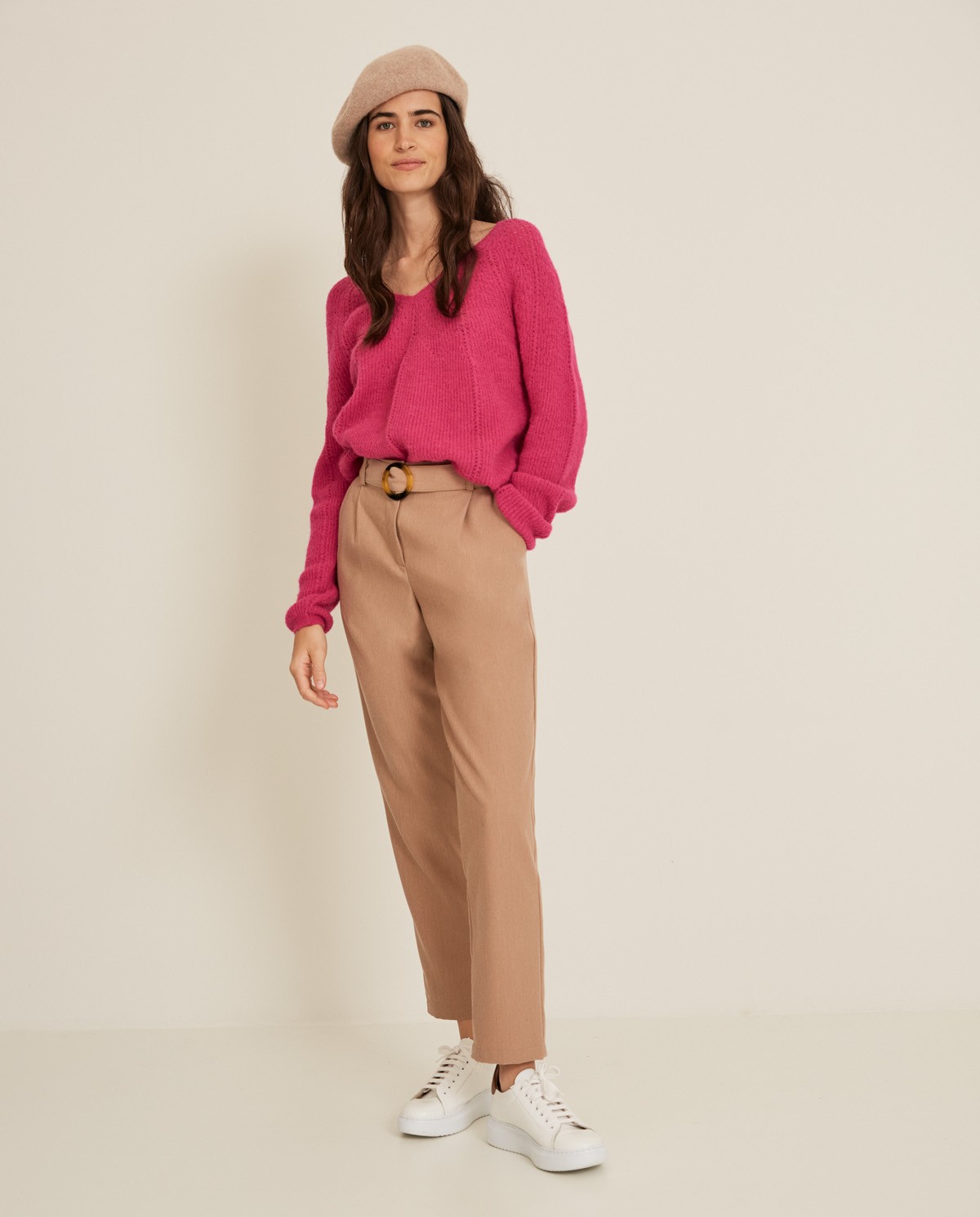 Straight pleated trousers