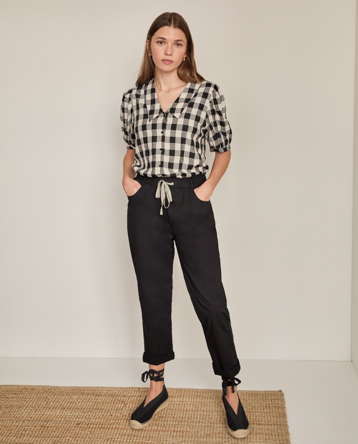 Pantalón paperbag cinturilla elastica Negro