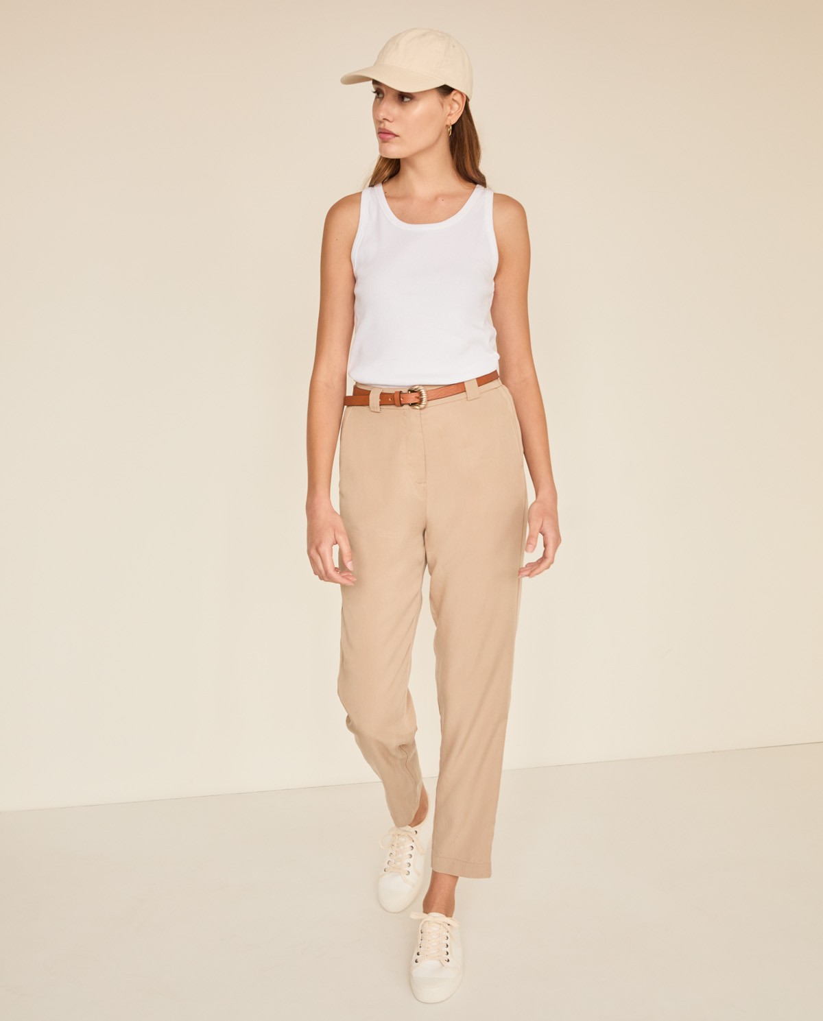 Pantalón fluido beige Querubines Complementos sl