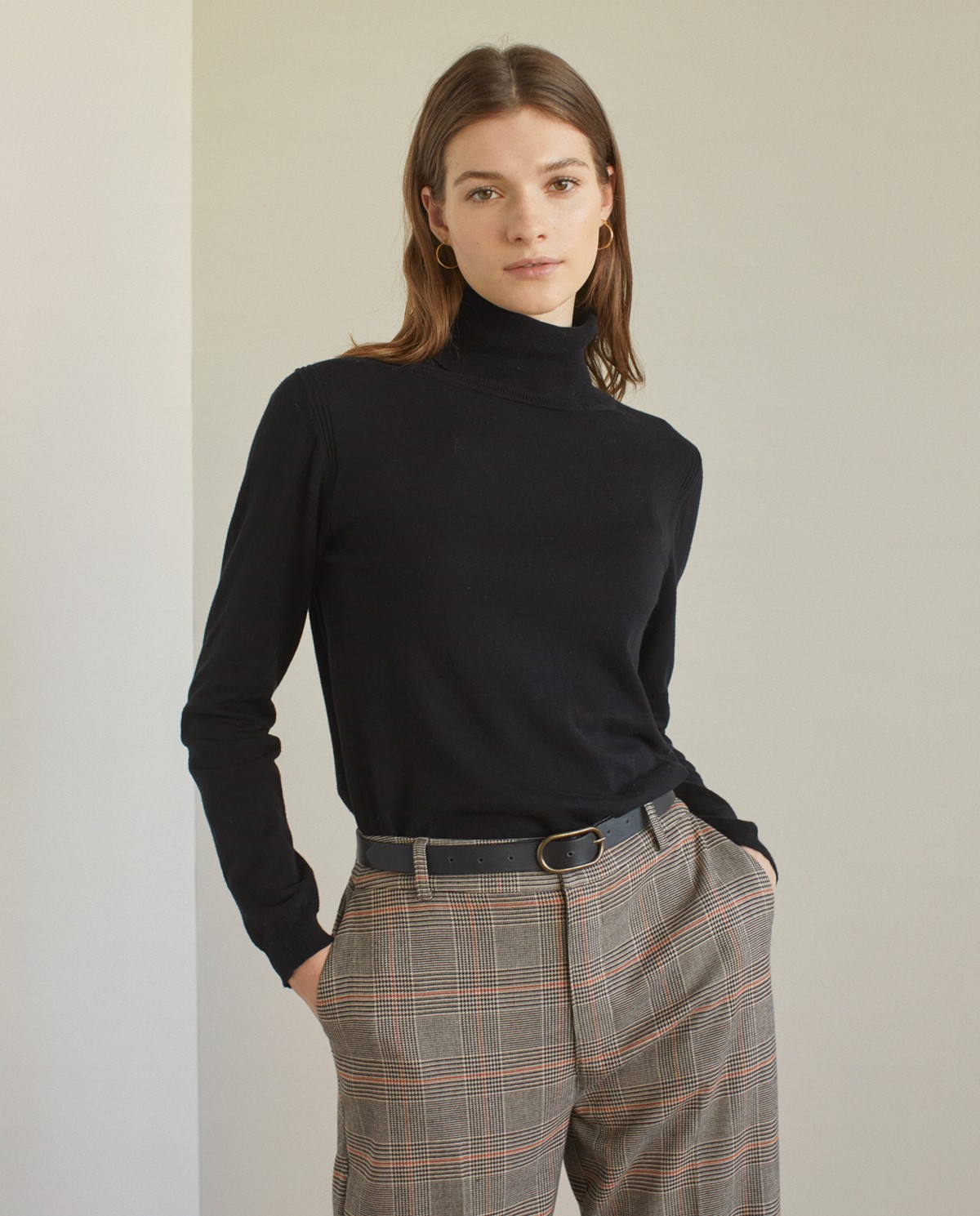 Fitted turtleneck jumper Black