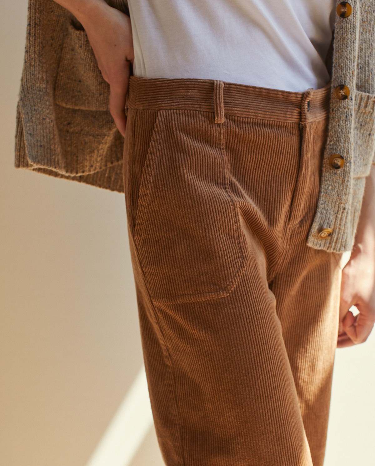 Cropped corduroy trousers Camel