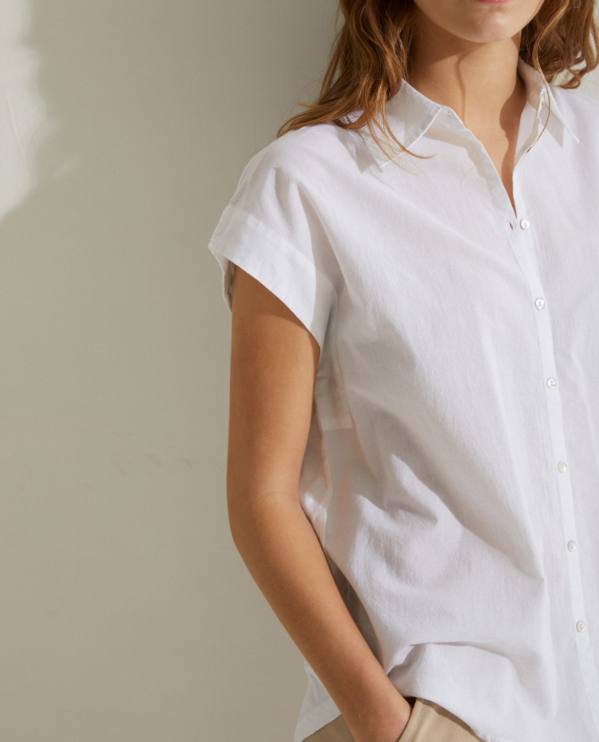 Sleeveless cotton shirt White 3