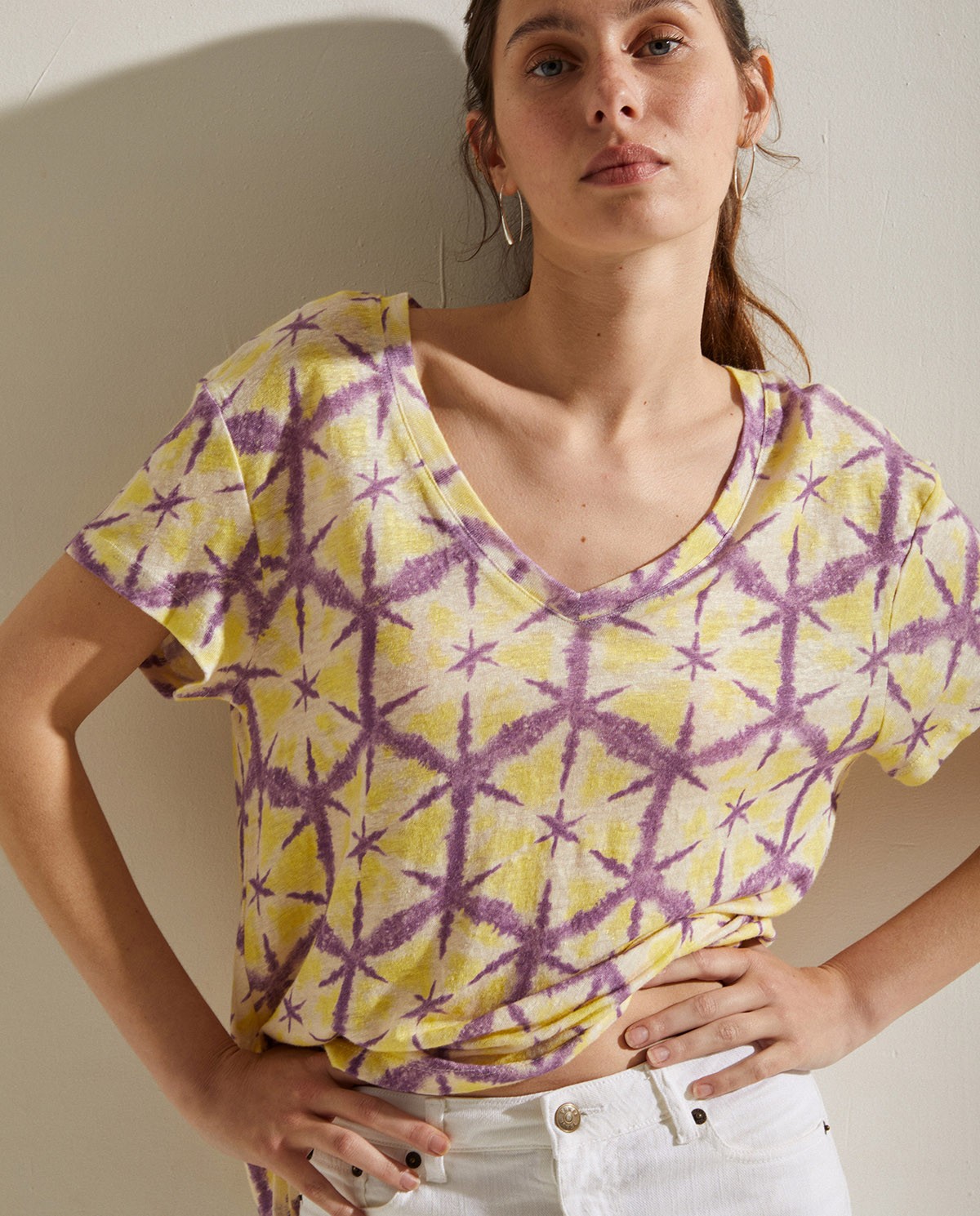 Camiseta lino estampada lila