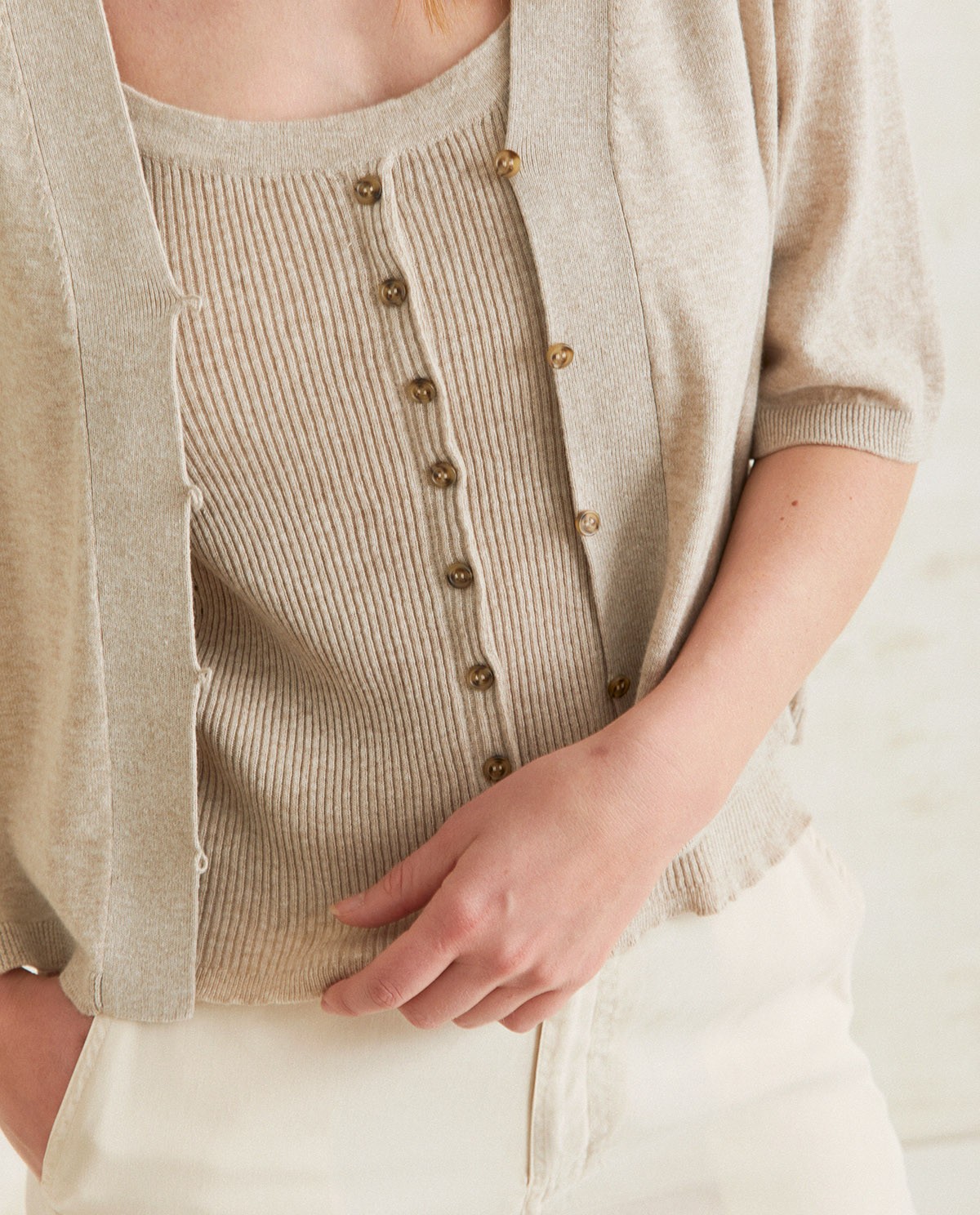 Ribbed top buttons Beige 1