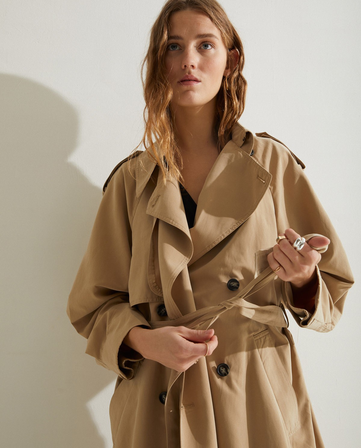 Long double-breasted raincoat Camel 4