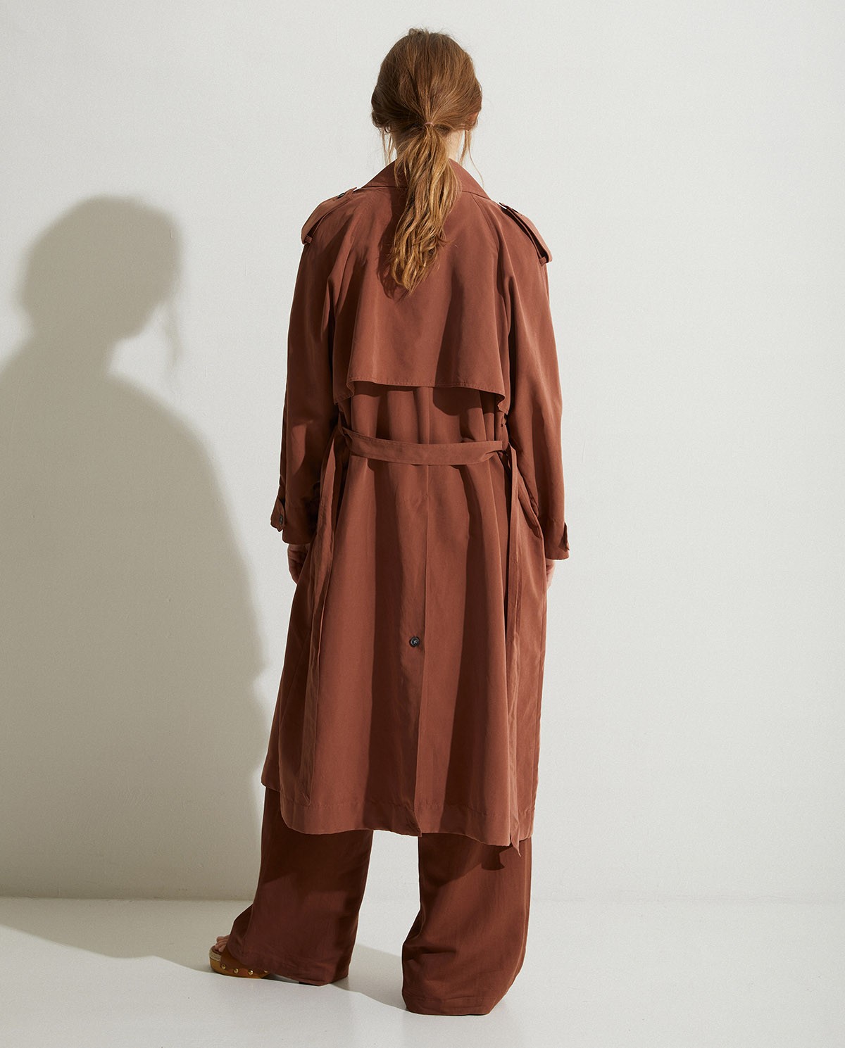 Long trench-coat à double boutonnage Chocolate 4