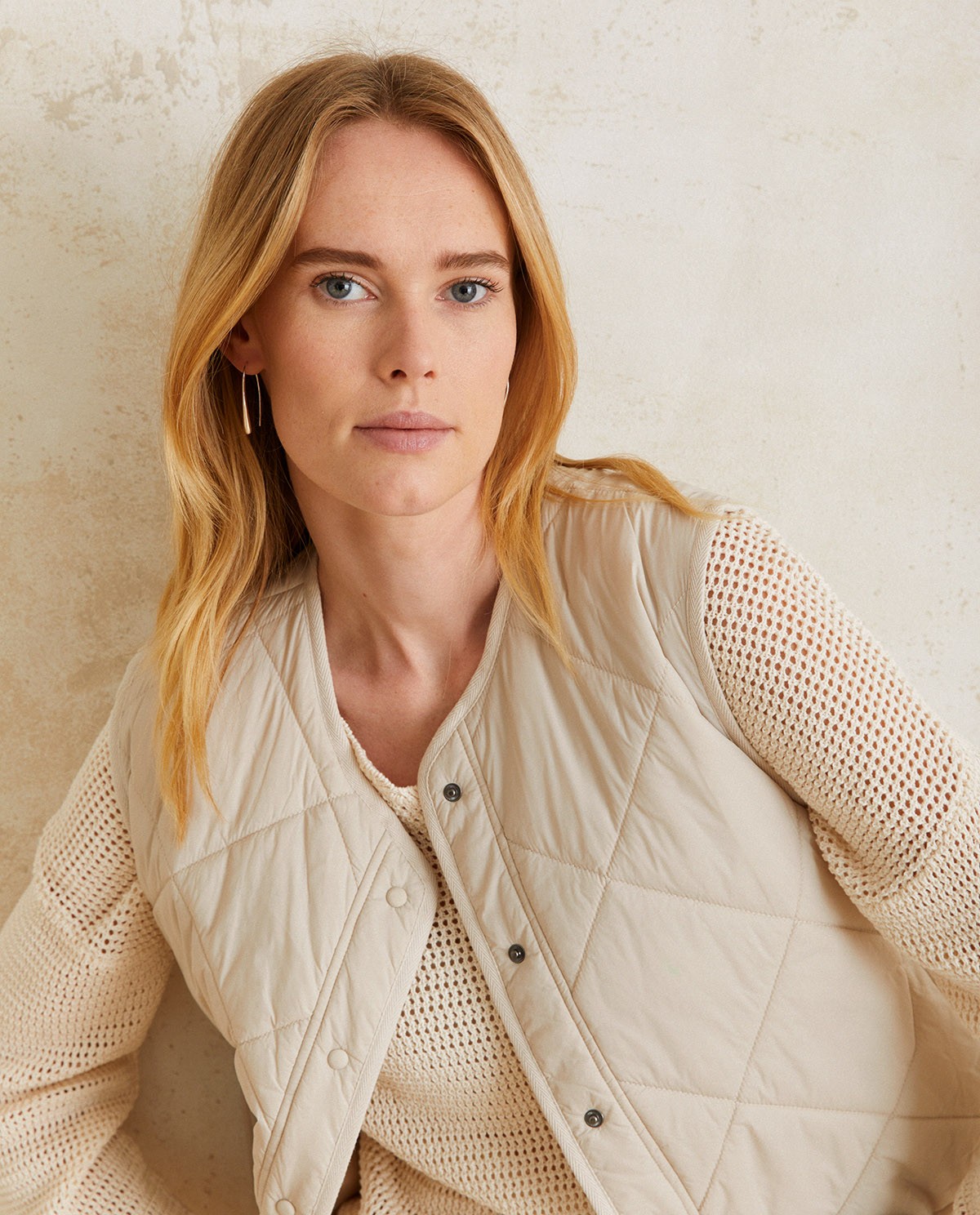 Quilted water-repellent vest Natural
