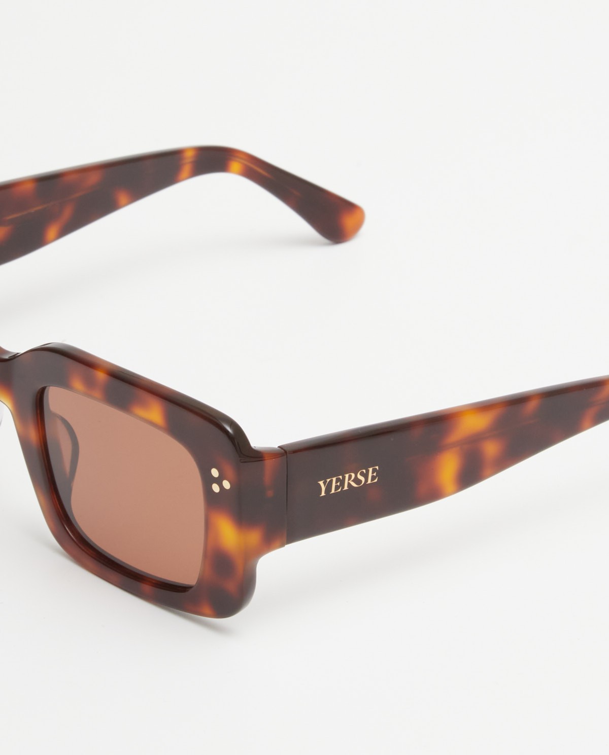 Lunettes carrées en écaille marron