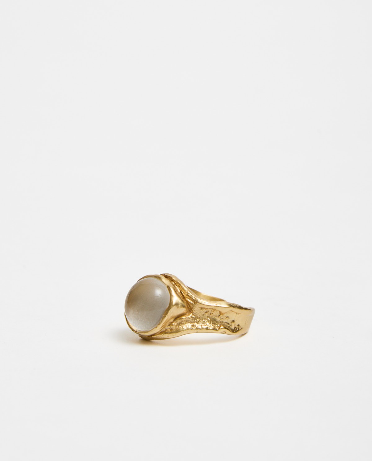 Gold Ring white