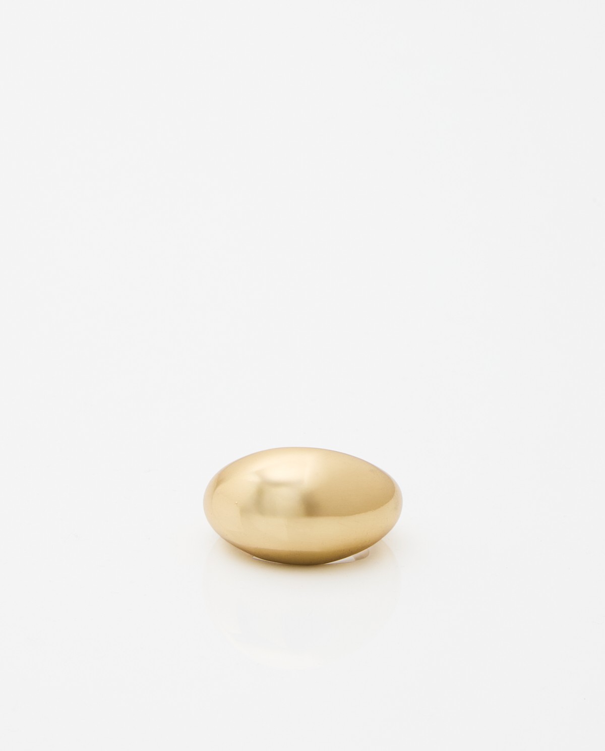 Anillo ovalado dorado