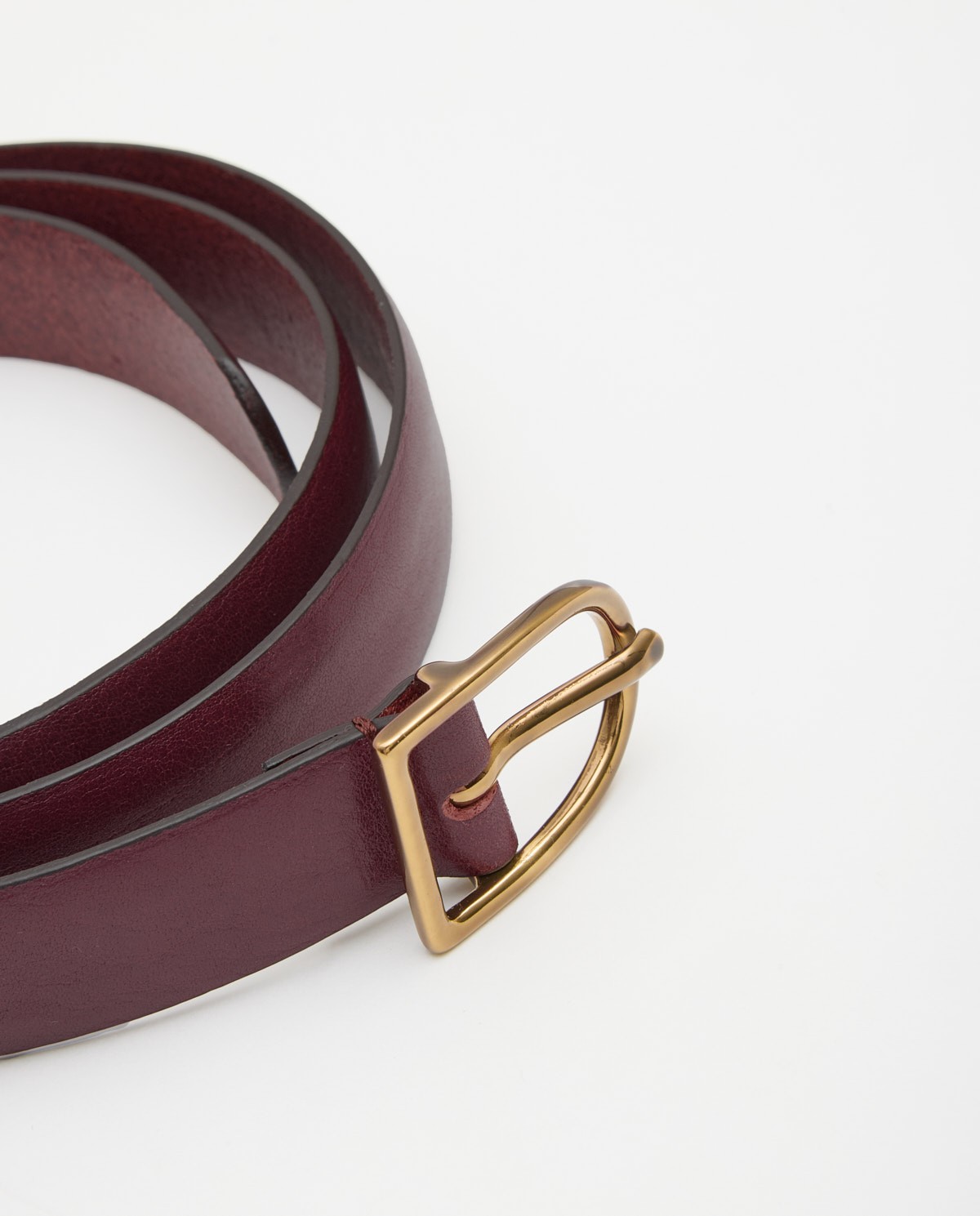 Ceinture en cuir marron a boucle doree bourdeaux