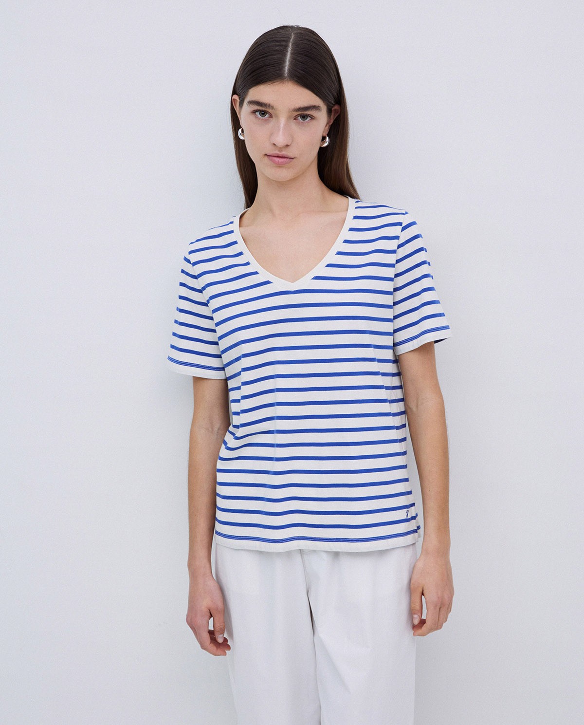 Camiseta rayas cuello pico azul royal