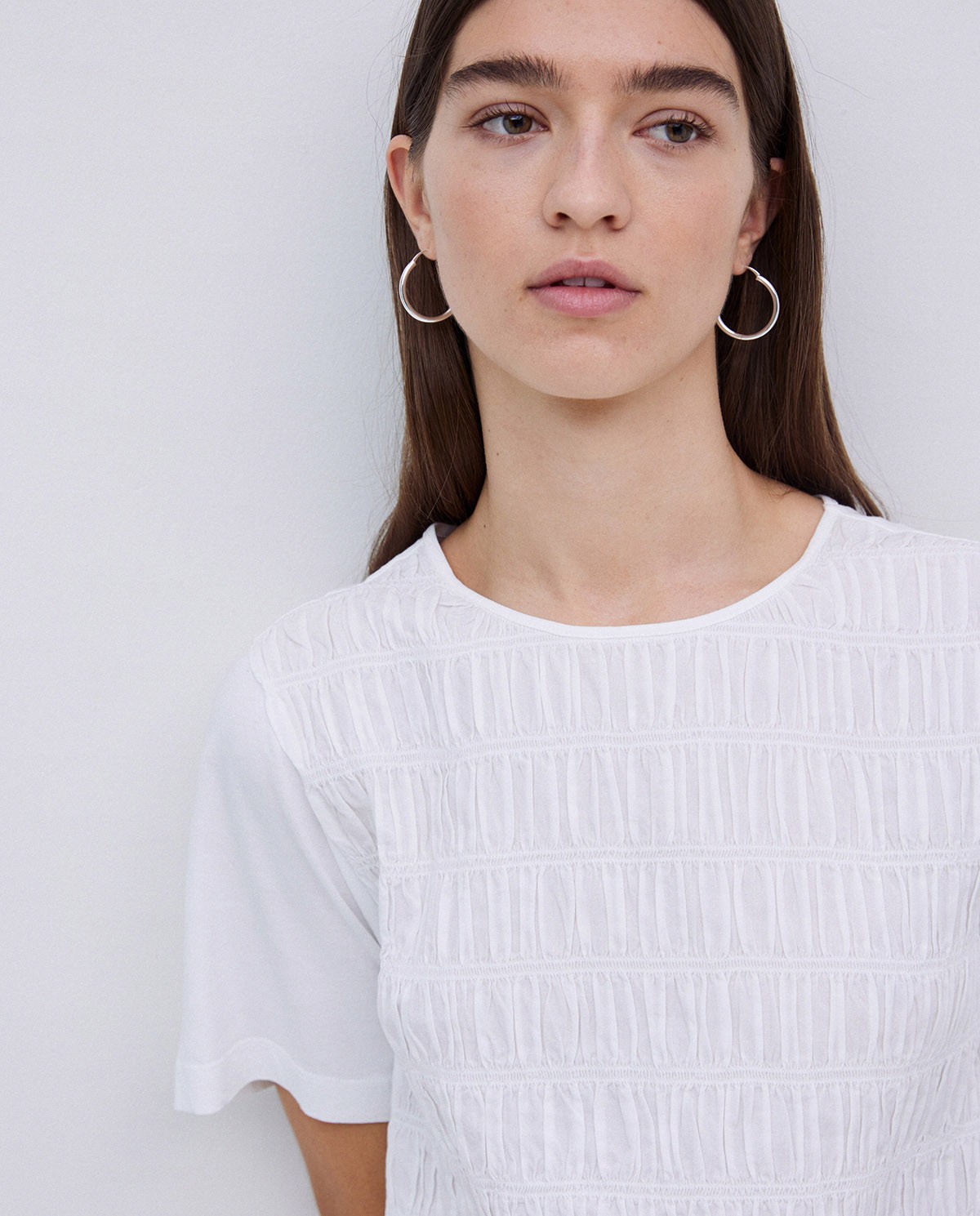 Camiseta detalle fruncidos blanco 2