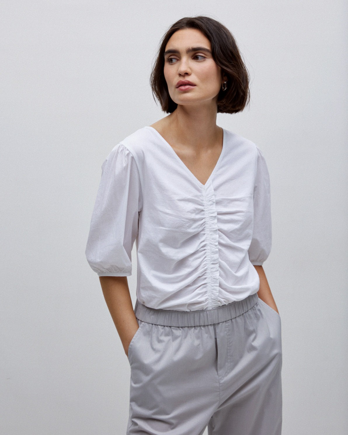 Camiseta detalle volante blanco 6