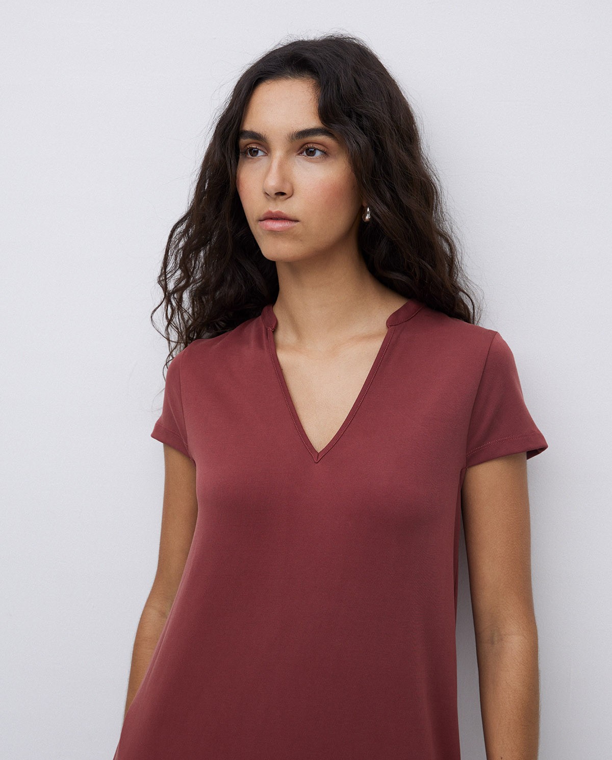 Burgundy cap-sleeve midi dress 2