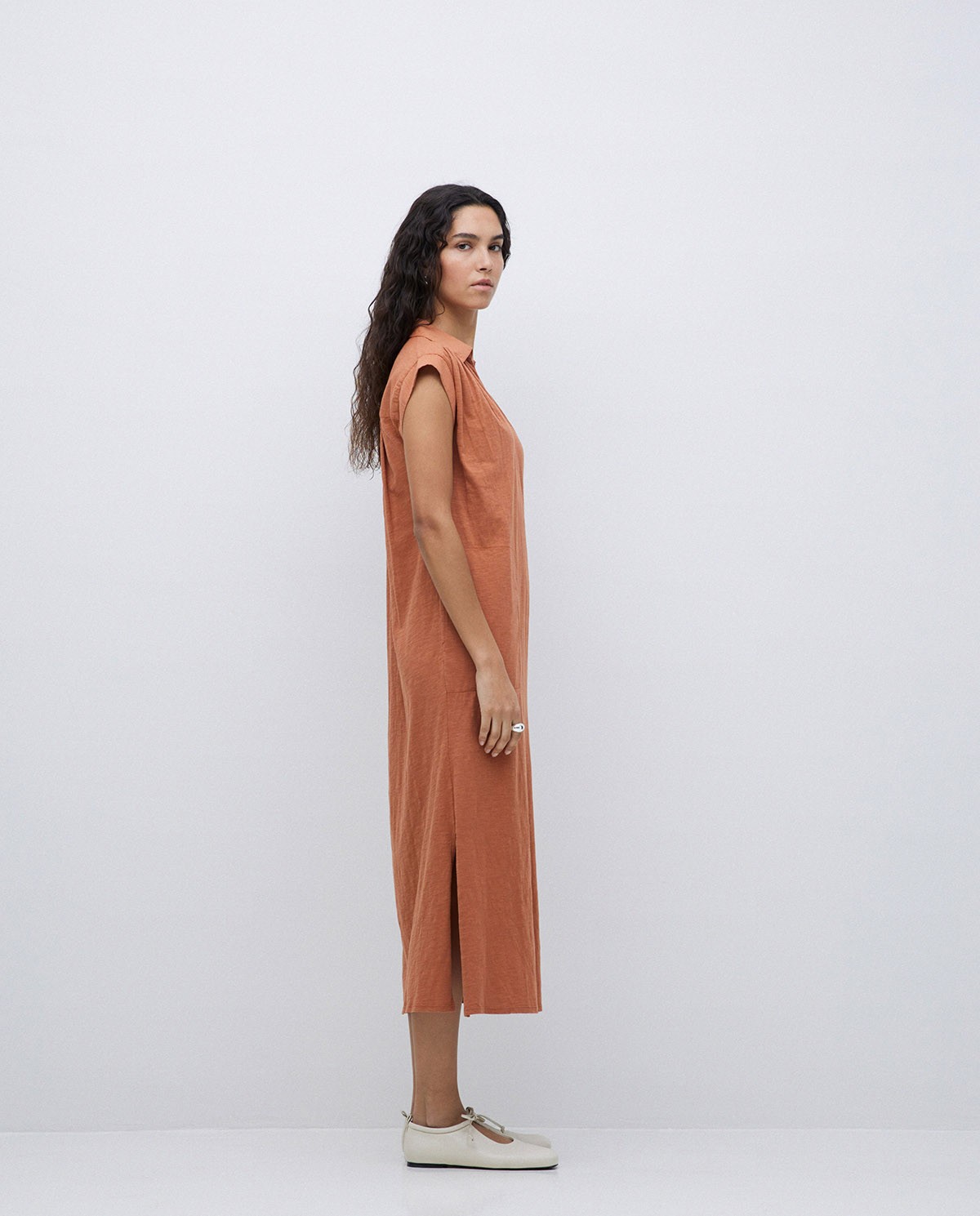 Vestido camisero flamé de algodón terracota 4