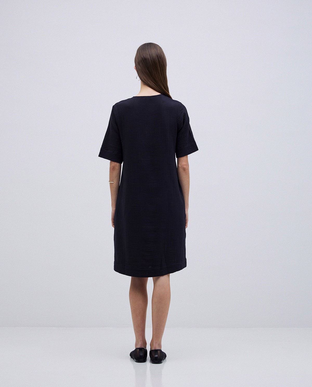 Vestido corto doble gasa negro 5
