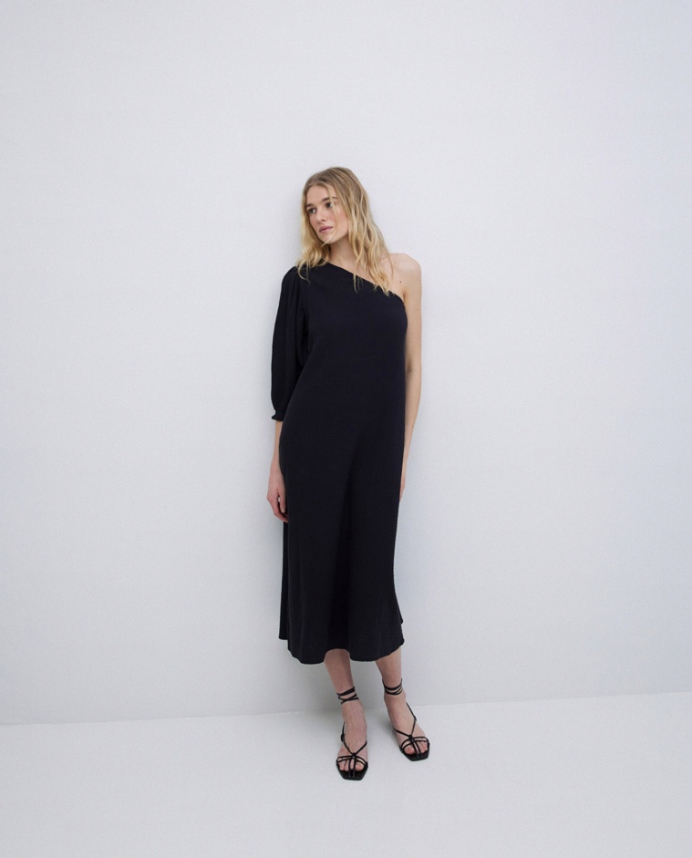 Vestido asimétrico doble gasa negro