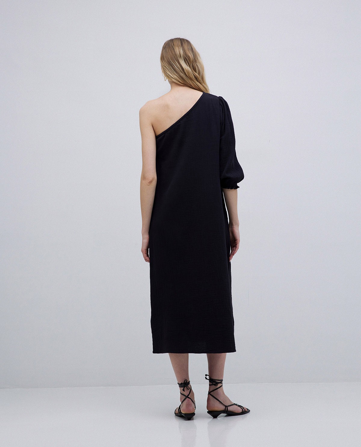 Vestido asimétrico doble gasa negro 4