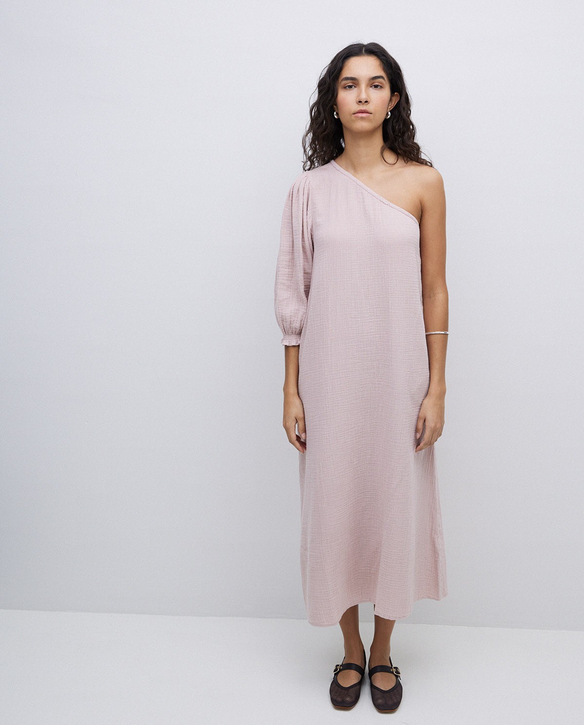 Vestido asimétrico doble gasa rosa pálido 2