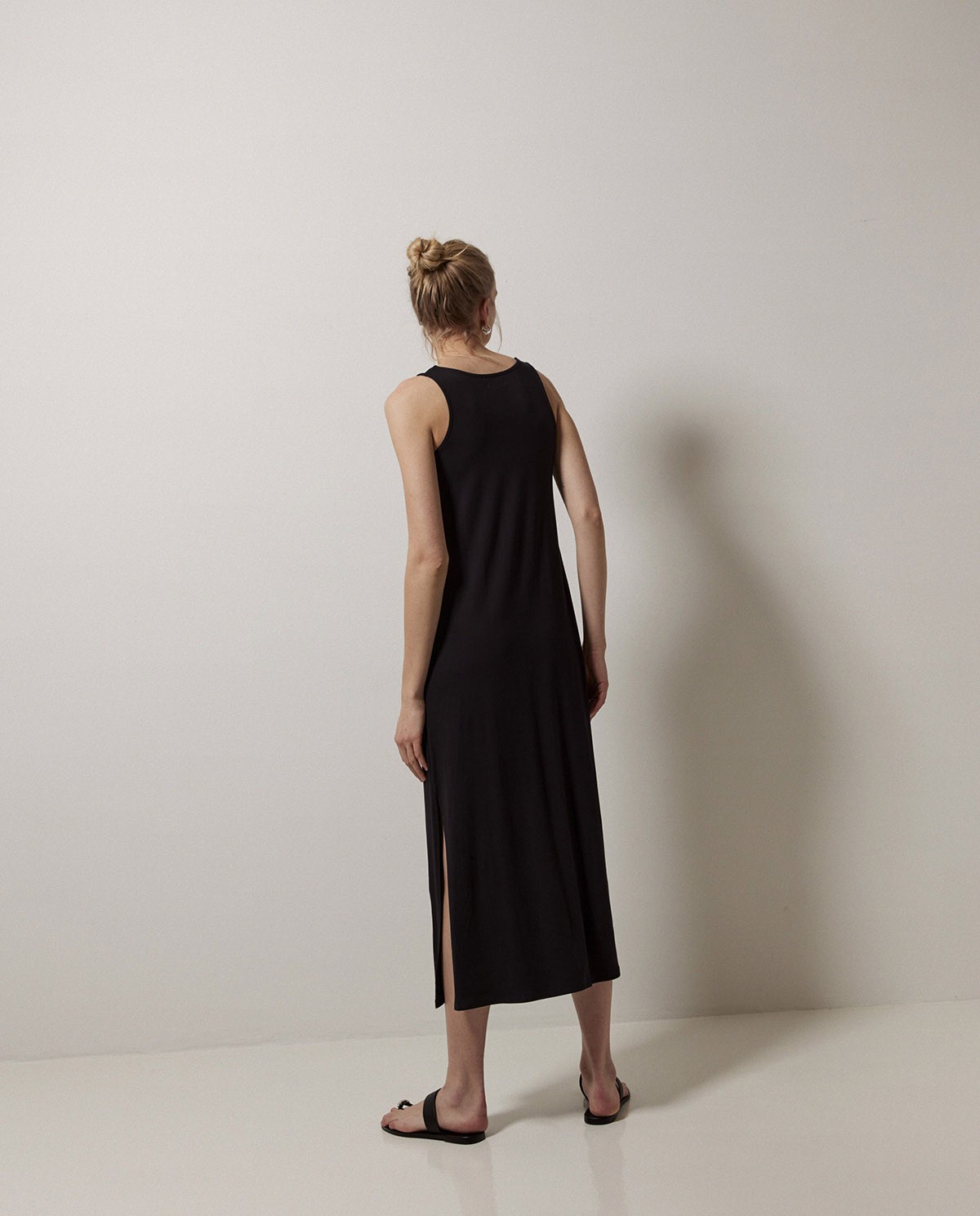 Vestido largo punto negro 3