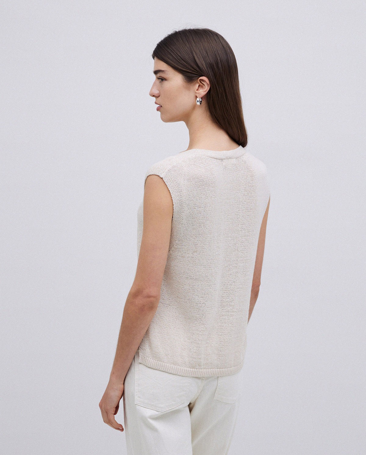 Gilet maille col en V écru 3